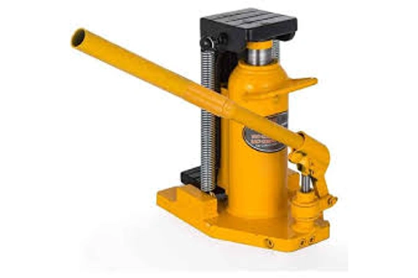Fabtex Hydraulic Toe Jack with Ultra-Low Profile Lifting Jaw for Tight Spaces
